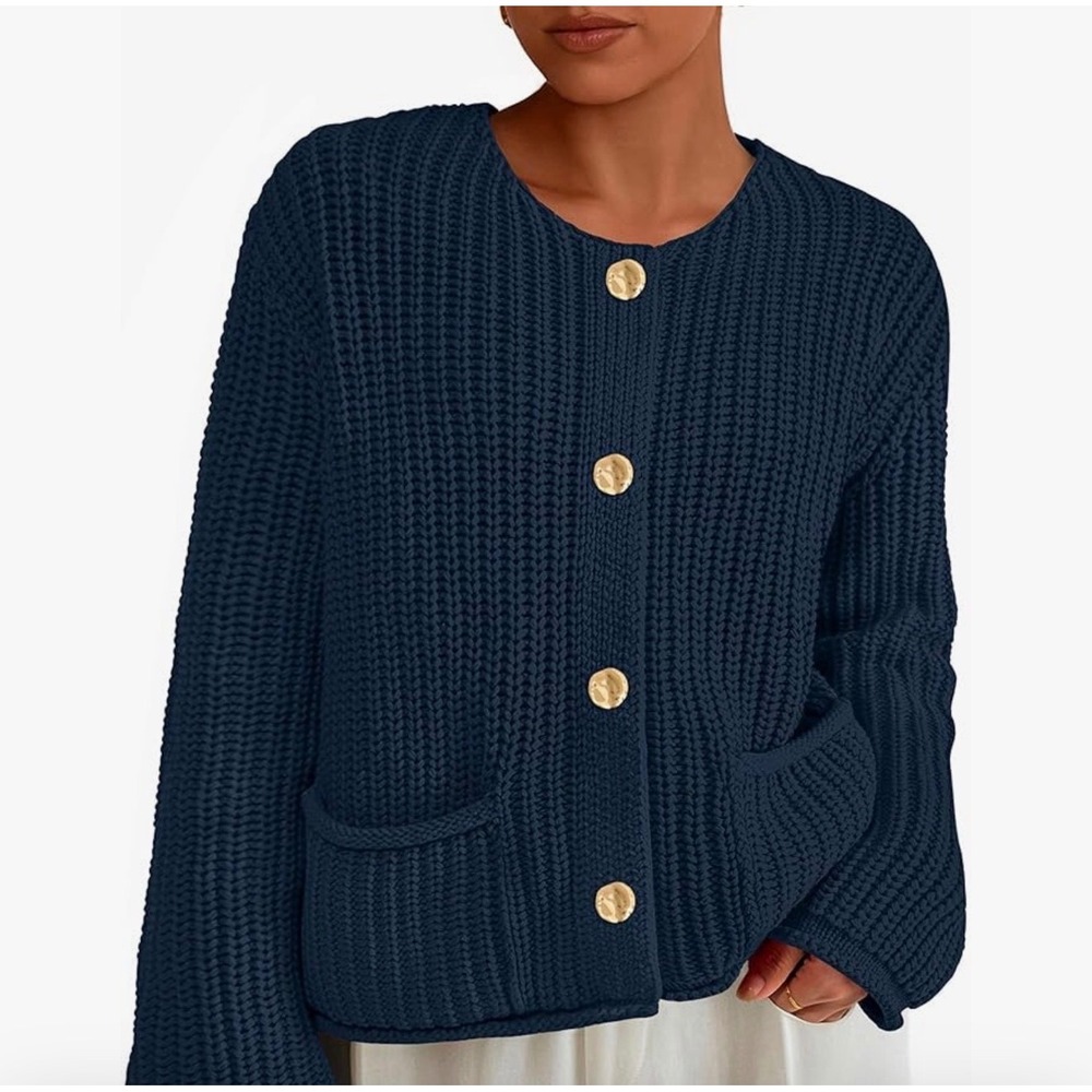 Pretty Garden NWOT Navy Blue Oversized Cardigan with chunky gold buttons Size L